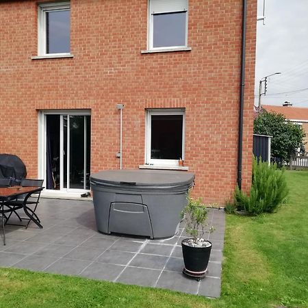 Phalemp'Home Phalempin Exteriör bild